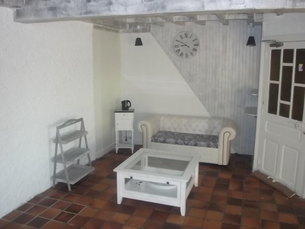 Bed and Breakfast Au Vieux Logis 63 Saint-Rémy-sur-Durolle Exterior foto