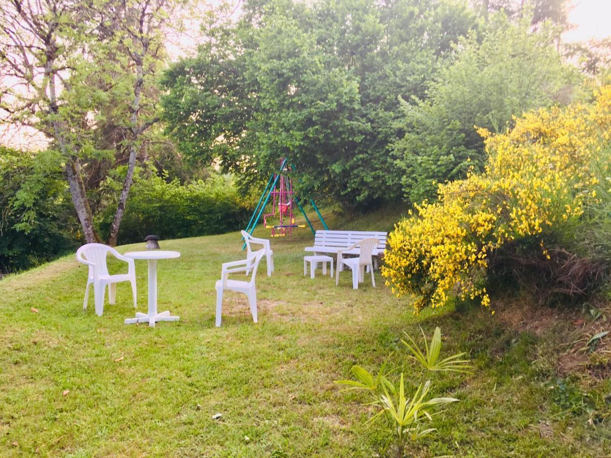 Bed and Breakfast Au Vieux Logis 63 Saint-Rémy-sur-Durolle Exterior foto